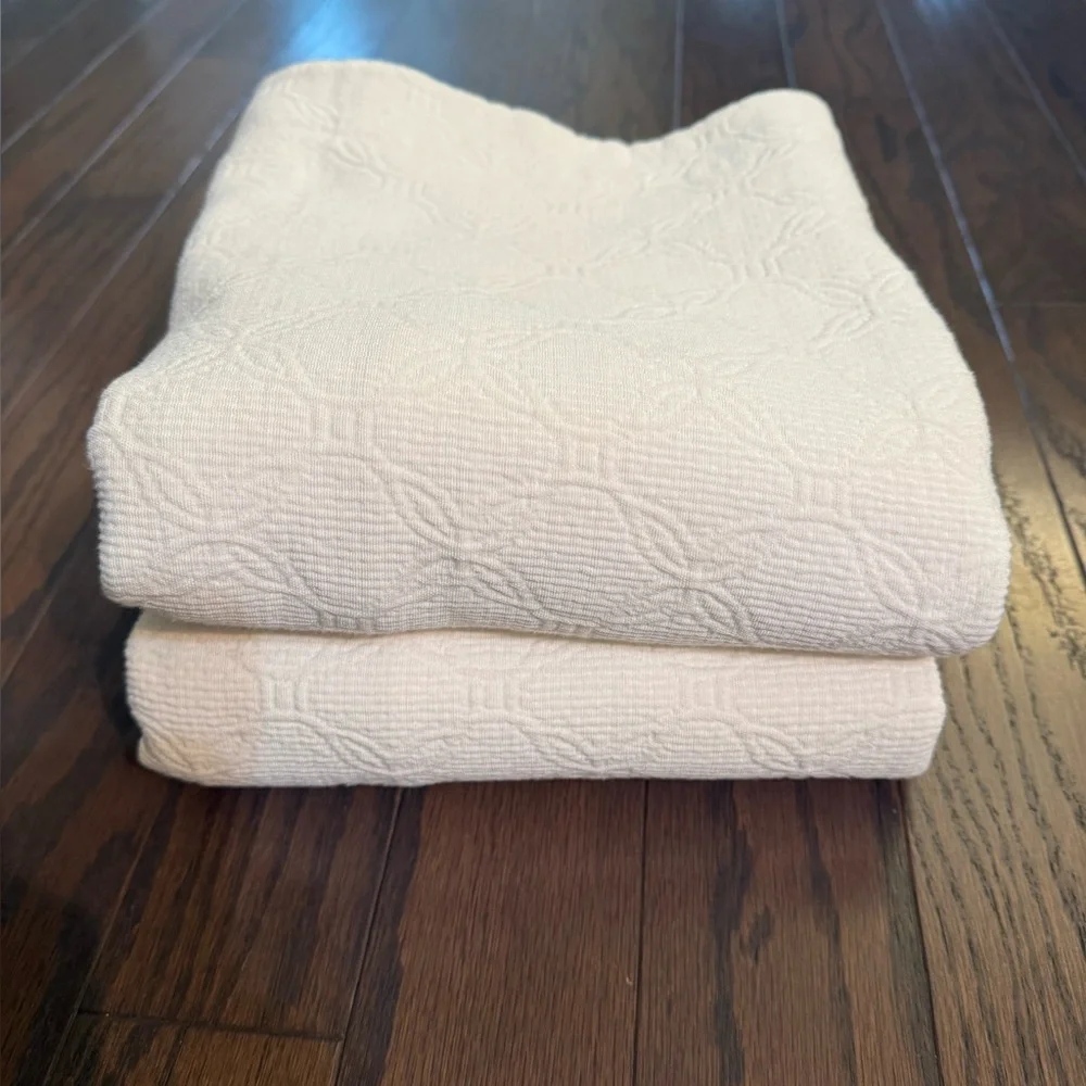 SFERRA LINEA CASA 2 KING Matelasse Ivory Pillow Shams